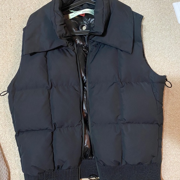 Rare off white fire tape vest fits l-slim xl - Picture 2 of 7